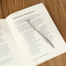 Load image into Gallery viewer, Bird Shaped Metal Bookmark/ Clip
